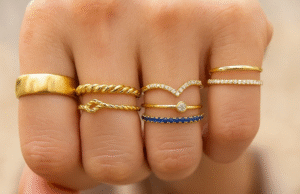 Whether bent or missing stones, you can still sell broken rings for fair value.